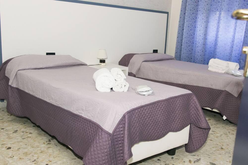 Alex & Lorenz Hotel 托瓦尼亚 客房 照片