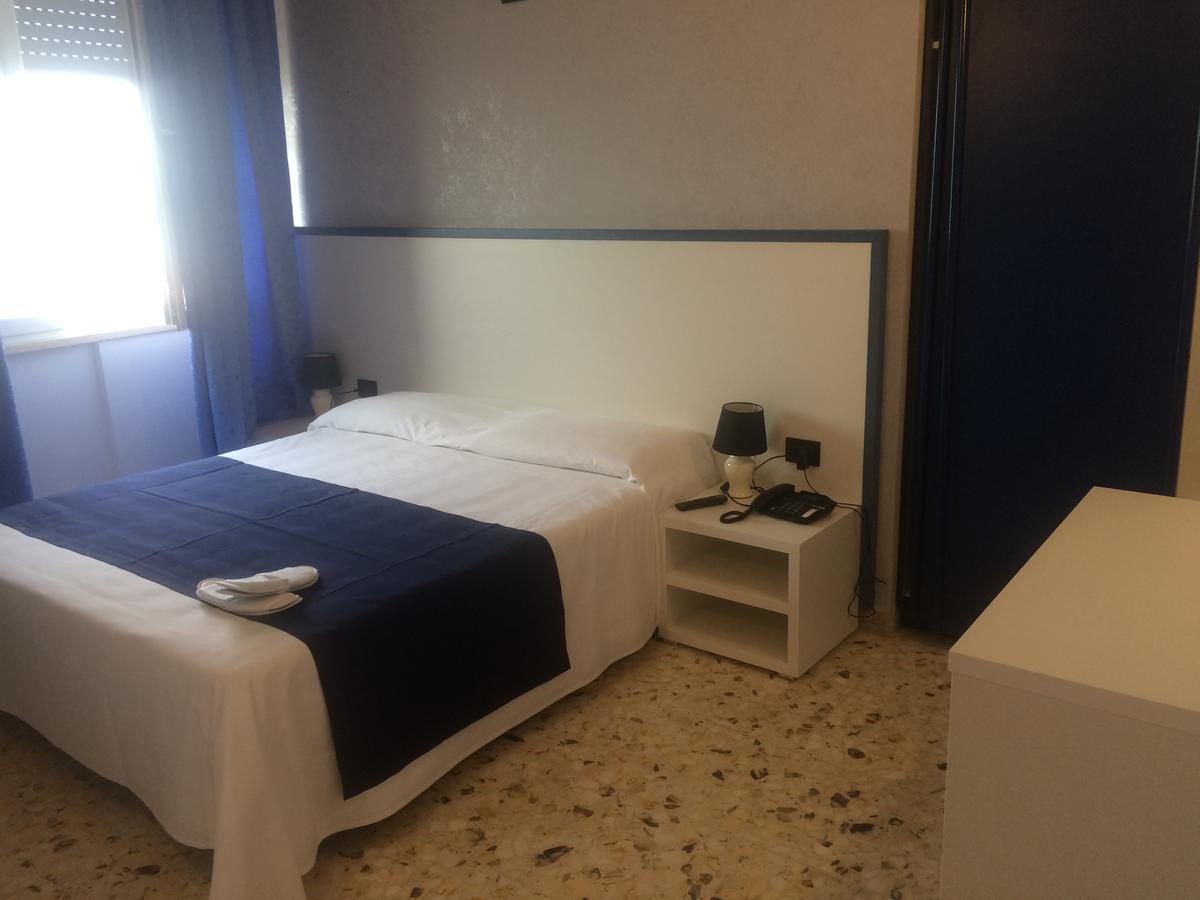 Alex & Lorenz Hotel 托瓦尼亚 外观 照片